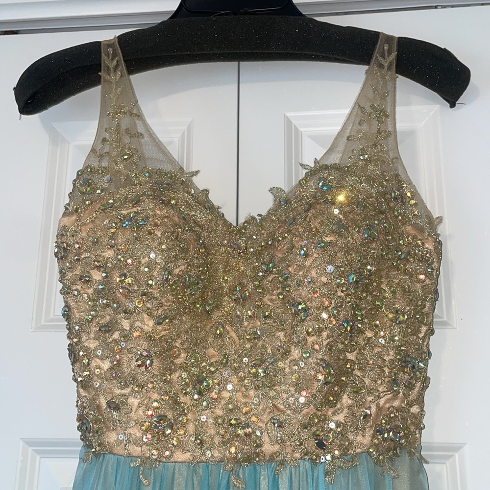 Prom dress - Picture 3 of 11